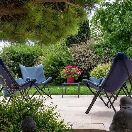 Cosy Strasbourg Hotel Mundolsheim